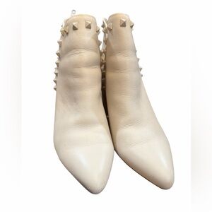 Steve Madden Studded Ivory Ankle Booties